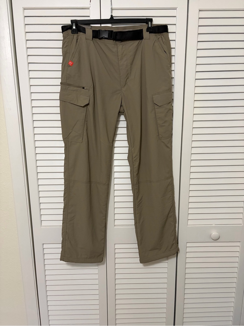 Men’s American Outdoorsman Cargo Pants in Khaki/Clay with Fleece Lining and Belt